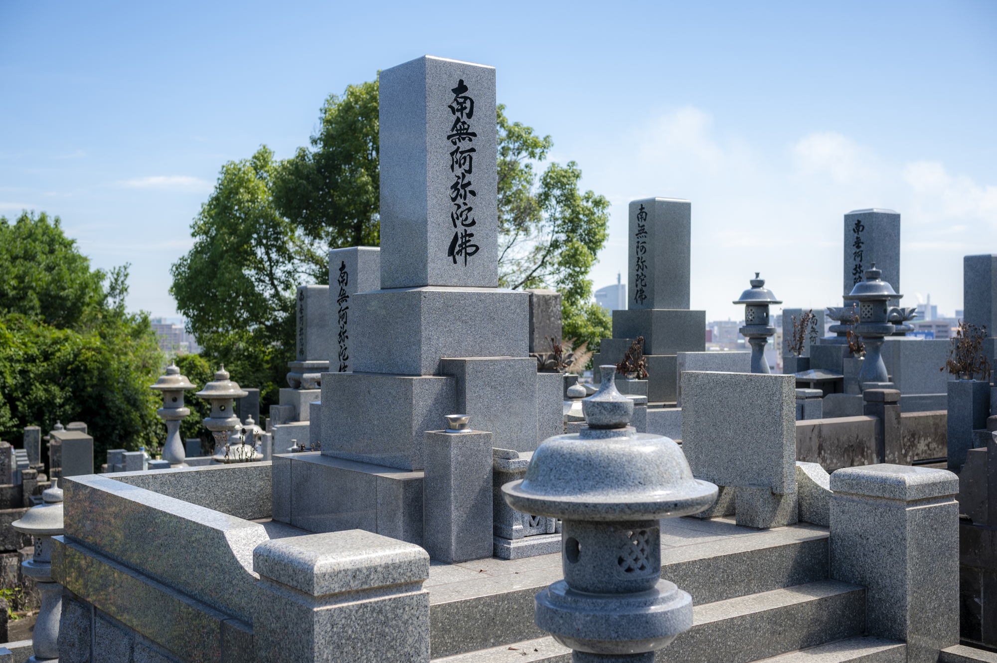 戒名とは?意味や構成、ランクごとの金額相場を解説!
