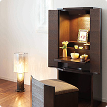 仏壇の配置-場所・向き・飾り方の基本と宗派による違いを解説