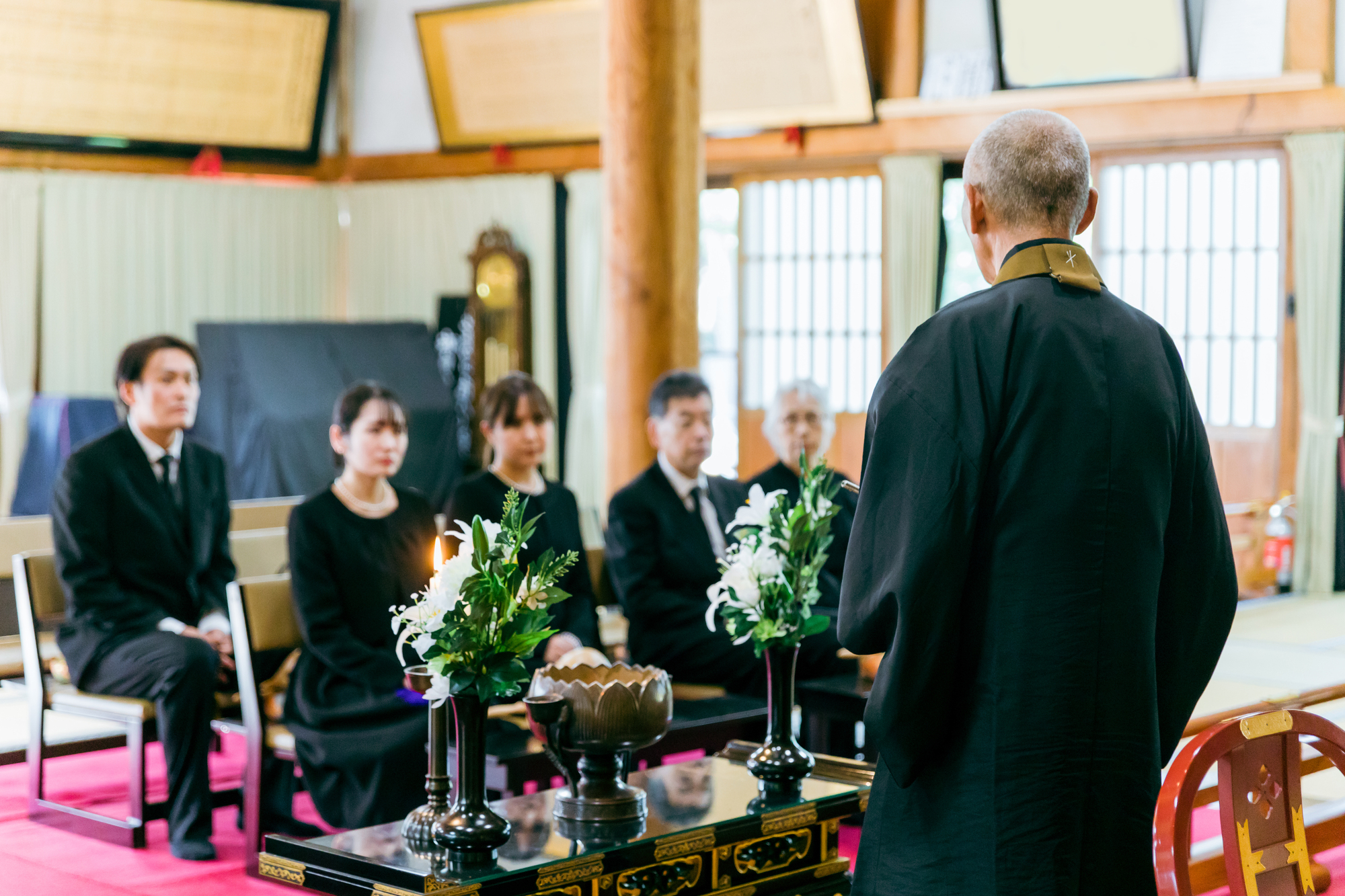 一日葬の香典は一般葬と違う？相場・マナー・辞退の疑問を解説