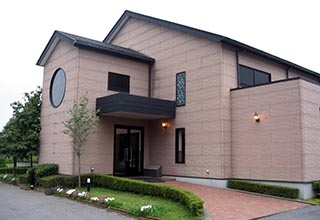 メモリアルホールさつき野