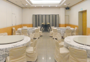 法宴会場