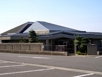 新座市営墓園斎場
