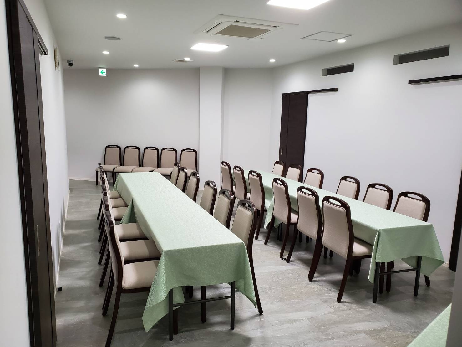 会食室
