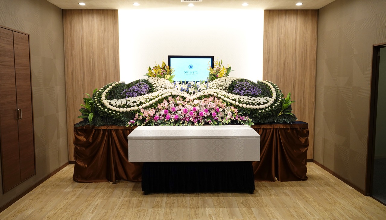 式場(祭壇はイメージです)
