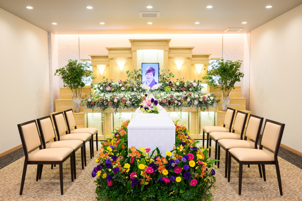 式場（祭壇はイメージです）