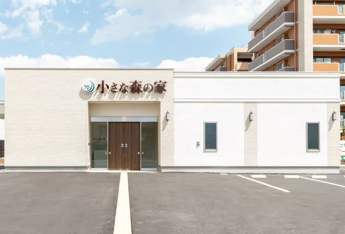 小さな森の家　川口芝下