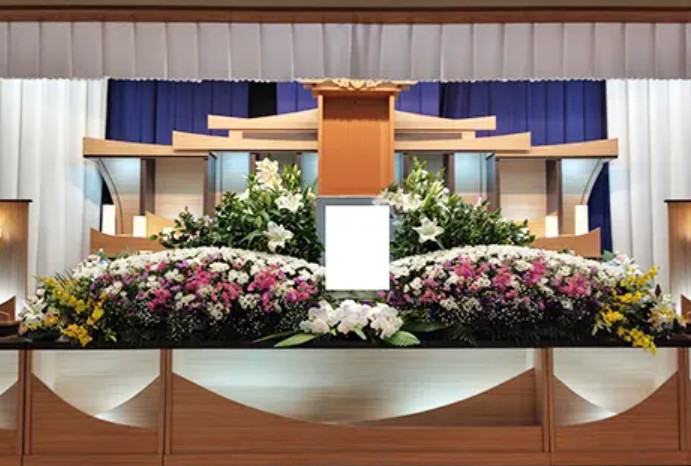 式場（祭壇はイメージです）